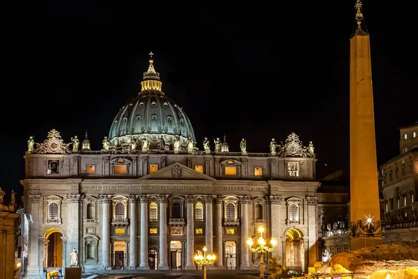 Pyhän Pietarin Paavin Basilika Vatikaanissa Tai Yksinkertaisesti Pyhän Pietarin Basilika — kuvapankkivalokuva