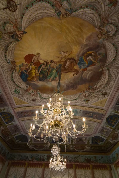 Antique Chandelier Illuminated Hanging Painted Ceiling Indoors — Stock Photo, Image