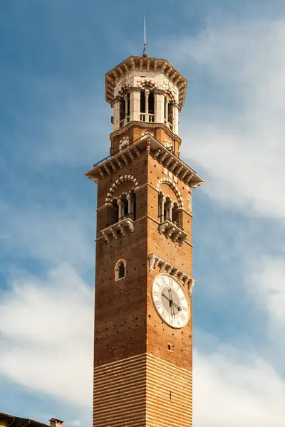 Vue Angle Bas Clocher Historique Ville Vérone Italie — Photo