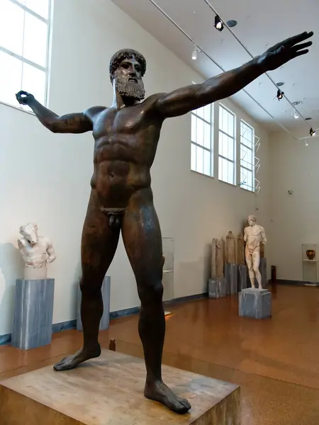 Statue Mâle Debout Intérieur Musée Grèce — Photo