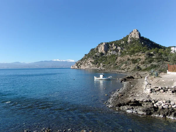 Μια Άποψη Του Τυπικού Κόστους Στην Ελλάδα Βουνά Στο Orizon — Φωτογραφία Αρχείου