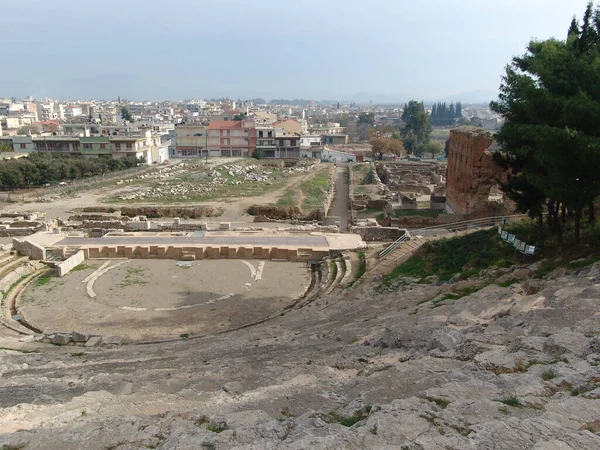Yunanistan Büyük Tiyatrolarından Biri Olan Argos Tiyatrosu Yüzyıldaki Parthenon Ile — Stok fotoğraf