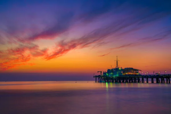 Przepiękny Zachód Słońca Molo Santa Monica Los Angeles California Długi — Zdjęcie stockowe