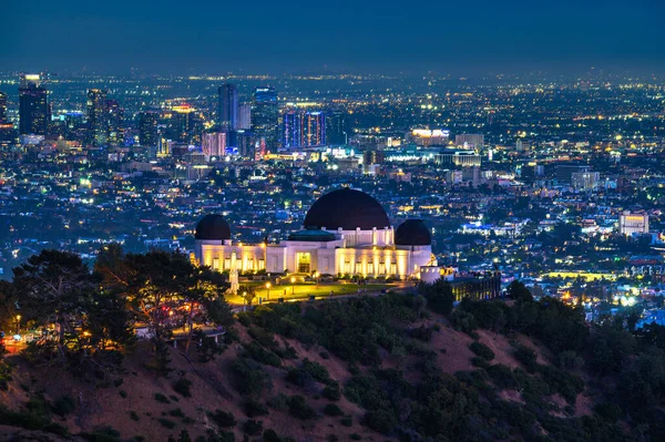 캘리포니아주 로스앤젤레스 2022 그리피스 천문대와 그리피스 공원에서 로스앤젤레스 스카이라인 — 스톡 사진