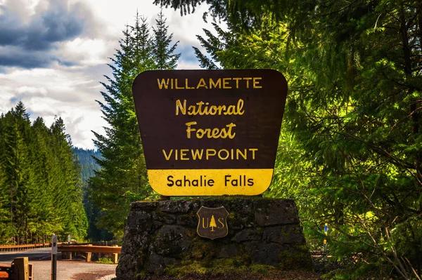 Sahalie Falls Willamette National Forest Cartello Stradale Situato Sulla Mckenzie — Foto Stock