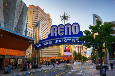 Reno, Nevada, ABD - 29 Mayıs 2022: Reno, Reno şehir merkezindeki dünyanın en büyük küçük kenti..