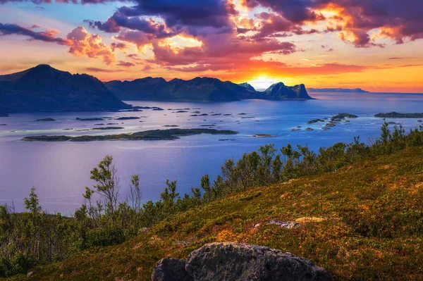 Vista Desde Montaña Husfjellet Isla Senja Norte Noruega Atardecer Sobre — Foto de Stock