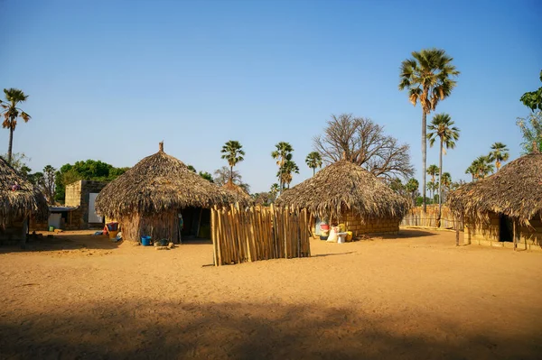 Hagyományos Afrikai Falu Agyagházakkal Szenegálban Afrikában — Stock Fotó