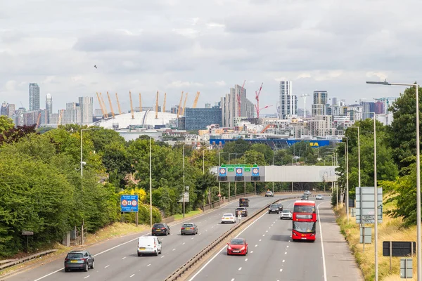 Londra Regno Unito Luglio 2023 Traffico Sulla Strada Nel Sud — Foto Stock