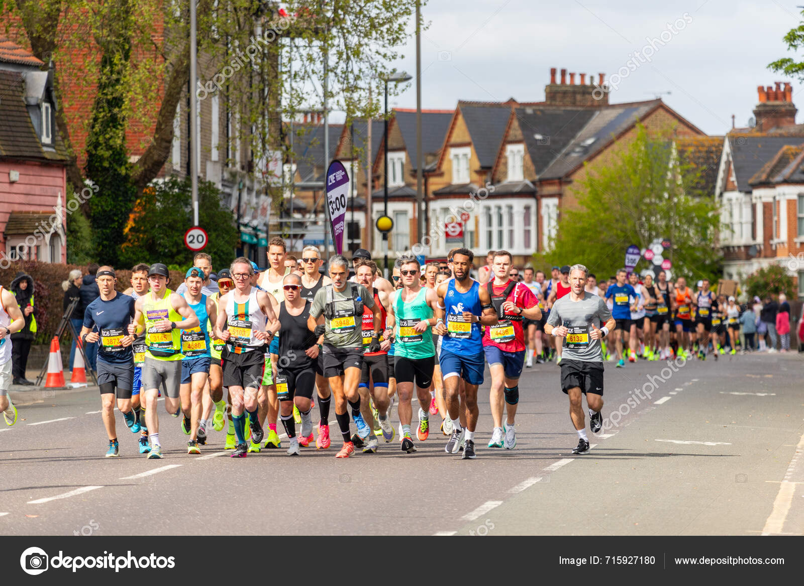 Londra Regno Unito Aprile 2024 Corridori Nella Maratona Londra 2024