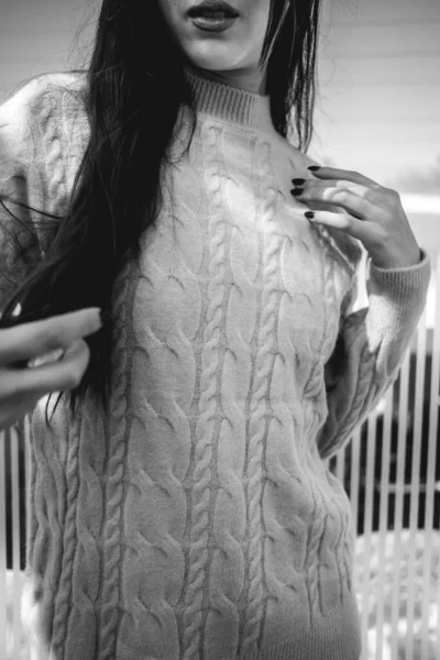 Closeup Girl Beautiful Hands Dark Nails Gray Sweater Fabric Details — Stock Photo, Image