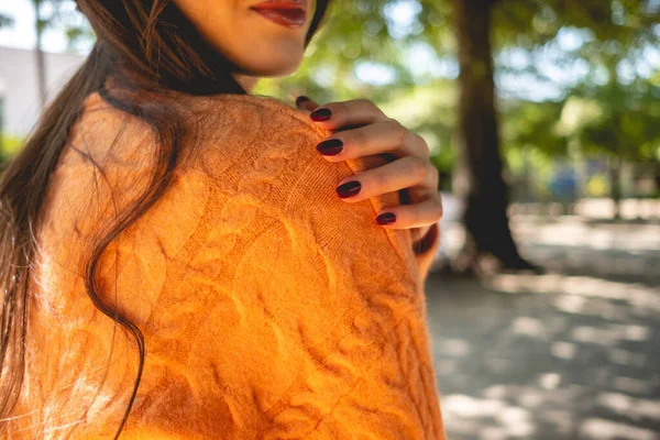 Closeup Girl Beautiful Hands Dark Nails Orange Sweater Fabric Details — Stock Photo, Image