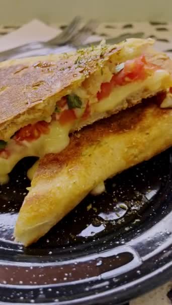 Délices Petit Déjeuner Végétarien Fête Matin Confortable Avec Grand Sandwich — Video