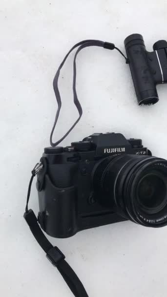 Winter Instrumenten Van Ontdekking Fujifilm Camera Nikon Aculon Verrekijker Rustend — Stockvideo