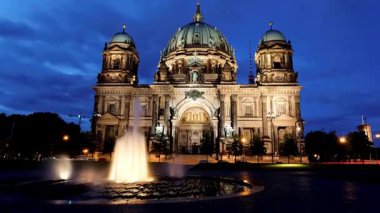 berliner dom geceleyin berlin Almanya