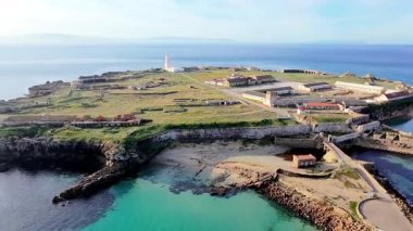 Tarifa şehrinin Avrupa 'nın en güney noktası olan Costa del Sol Cadiz İspanya' dan güzel manzarası.