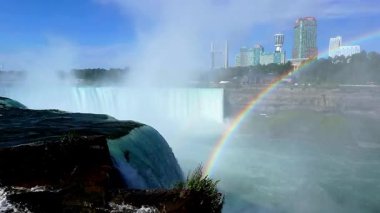 ABD tarafından sabah sisleri ve gökkuşağıyla Niagara Şelalesi