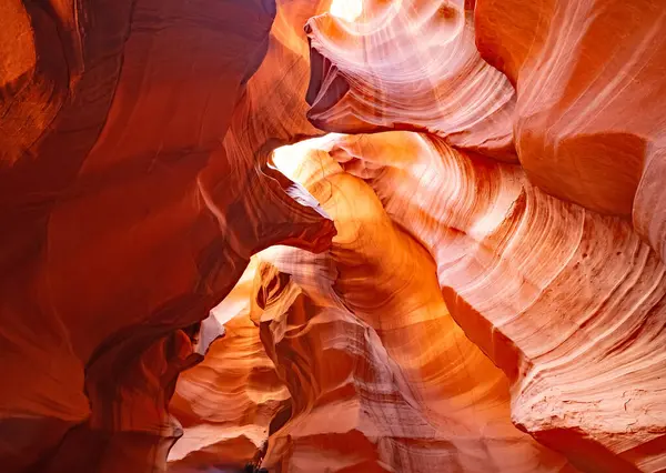 Yukarı Antilop Kanyonu, Arizona, ABD 'de kum taşı duvarlar, kanyonlar ve doku.