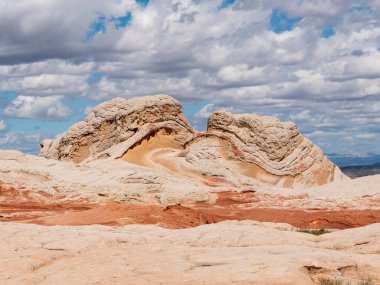 Beyaz cepte eşsiz kumtaşı oluşumu, vermilion uçurumları ulusal anıt, Arizona, ABD.