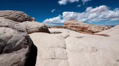 Beyaz cepte eşsiz kumtaşı oluşumu, vermilion uçurumları ulusal anıt, Arizona, ABD.