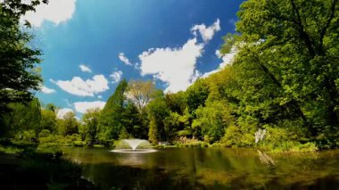 New Jersey, ABD 'de güzel bulutlu bir doğa parkının zamanı.
