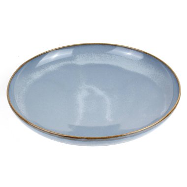 beyaz arkaplanda seramik plaka