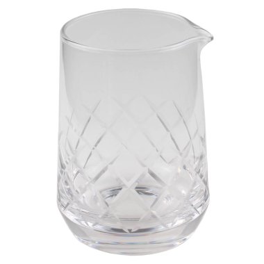 Beyaz arkaplanda izole edilmiş boş cam ölçü kabı