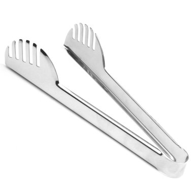 Metal maşalar beyaz arkaplanda izole