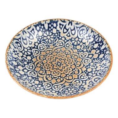 Beyaz arka planda izole edilmiş çiçek desenli seramik plaka