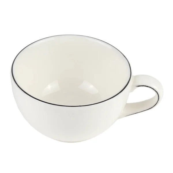 Taza Blanca Aislada Sobre Fondo Blanco —  Fotos de Stock