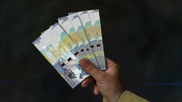 Kuwait Dinaro Possesso Denaro Ventilatore Banconote Mano Contanti Carta Kwd — Video Stock