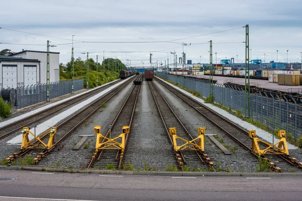 2022年7月24日 瑞典哥德堡 位于工业区铁路线尽头的缓冲站 — 图库照片