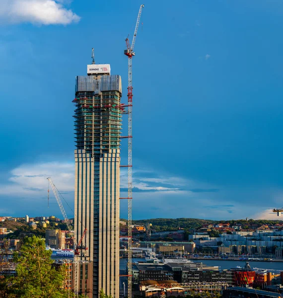 Göteborg, İsveç - 18 Eylül 2022: Yüksek binalı Karlatornet inşaat halinde.