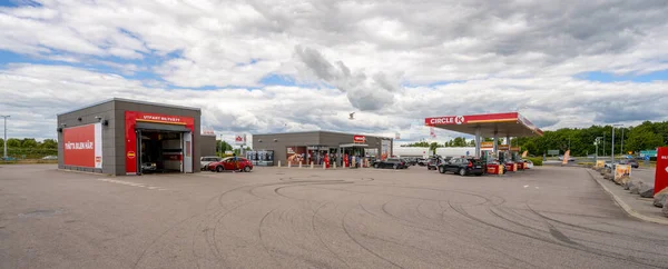 Halmstad Suécia Julho 2022 Circle Posto Gasolina Lavagem Carros — Fotografia de Stock