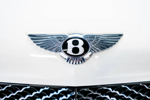 Гётеборг Швеция Сентября 2022 Логотип Bentley Белом Автомобиле — стоковое фото