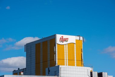 Göteborg, İsveç - 25 Nisan 2020: Bir üretim tesisinde Pagen logosu.