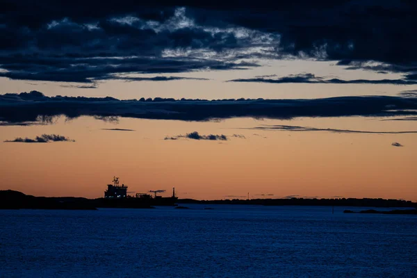 Silhouette Tanker Ships Sunset Light — Zdjęcie stockowe