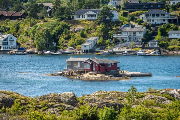 Sandefjord Norvège Août 2022 Deux Petites Maisons Été Sur Une — Photo