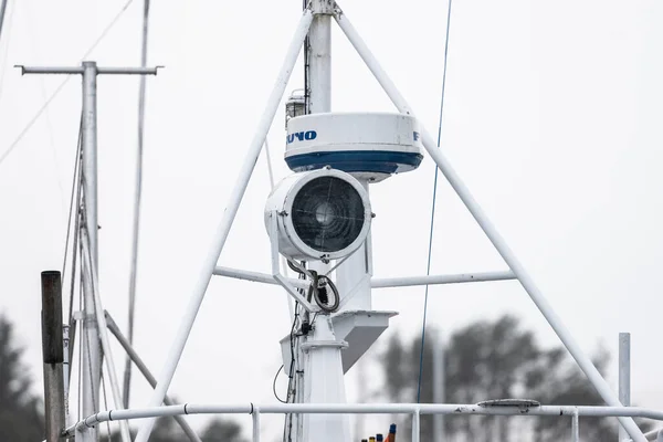 Lindesnes Norveç Ocak 2023 Bir Balıkçı Teknesinde Arama Işığı Radar — Stok fotoğraf