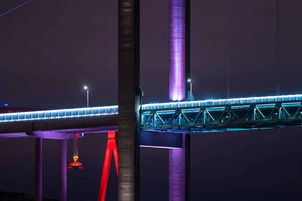 Γκέτεμποργκ Σουηδία Δεκέμβριος 2022 Λεπτομέρεια Κρεμαστής Γέφυρας Νύχτα — Φωτογραφία Αρχείου