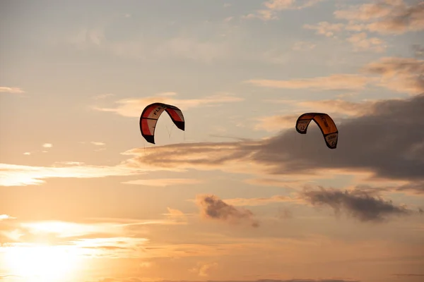 Γκέτεμποργκ Σουηδία Οκτωβρίου 2021 Kiteboarders Kitesurfing Στο Ηλιοβασίλεμα Παραλία — Φωτογραφία Αρχείου