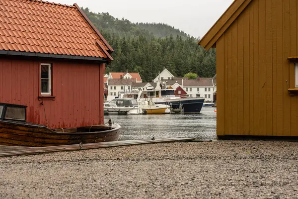 Lindesnes Norvège Août 2022 Yacht Bateaux Sur Une Jetée Derrière — Photo