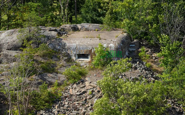 ノルウェーのサンデフィヨルド 2022年8月10日 沿岸コンクリート防衛バンカーの遺跡 — ストック写真