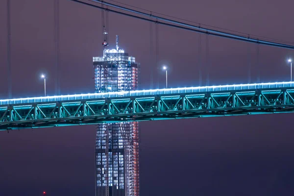 Göteborg Szwecja Grudnia 2022 Szczegółowy Opis Mostu Wiszącego Nocy Konstrukcją — Zdjęcie stockowe