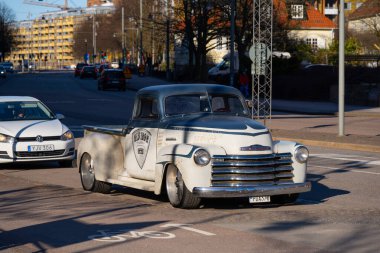 Göteborg, İsveç - 02 Nisan 2023: 1950 Chevrolet Pikap Parkı.