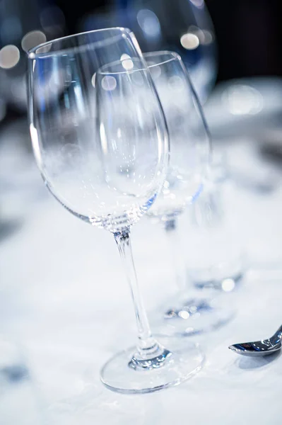 Bestek Glas Een Tafel Een Restaurant — Stockfoto