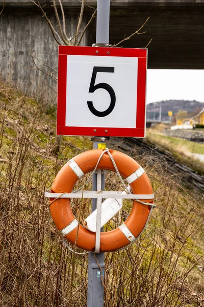 Lindesnes Noruega Abril 2023 Limite Velocidade Barco Cinco Nós Canal — Fotografia de Stock