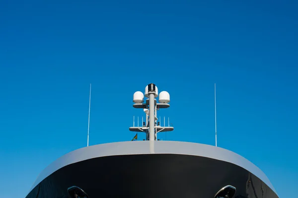 Signal Antennae Bow Large Grey Yacht — Stock Photo, Image