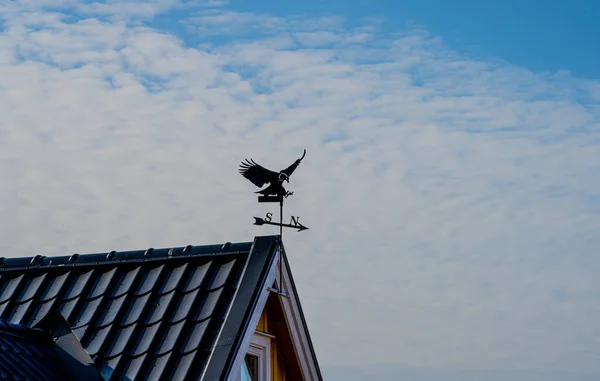 Wind Vane Shaped Soaring Eagle Top Roof — Stock Photo, Image