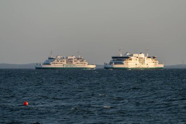 Helsingborg, İsveç - 17 Temmuz 2021: Helsingborg ile Helsingor arasında feribot trafiği.